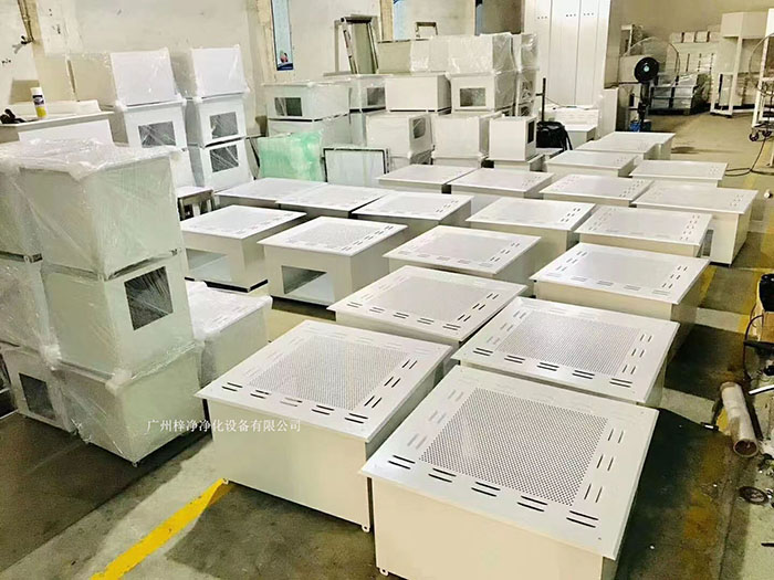 高效送風口通常安裝在潔凈室的天花板或墻壁上，送風面積較大，適用于大面積潔凈室。